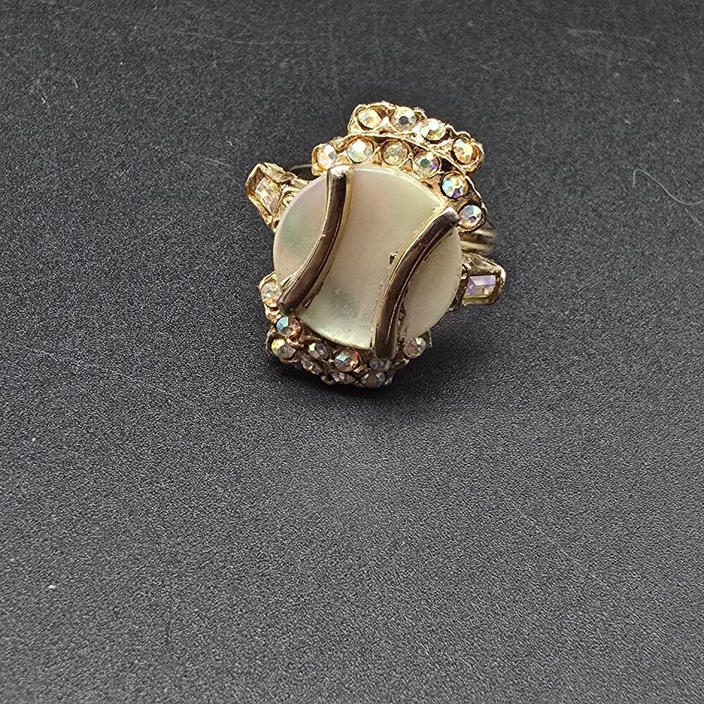 Mother of Pearl Rhinestone Ring Size 6.75 Adjustable - Picture 5 of 7